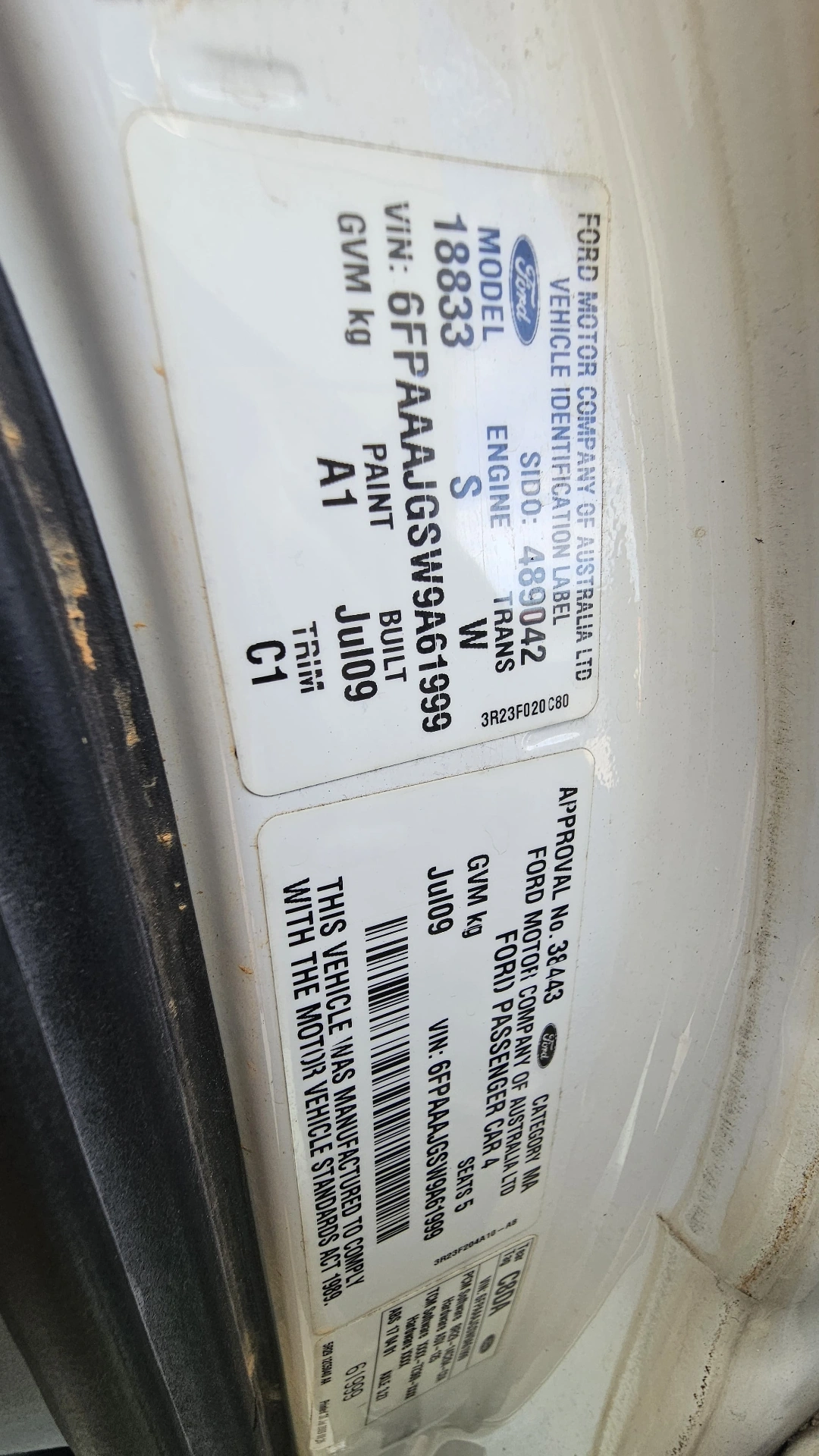 Ford Falcon 2009 White Auto Gas