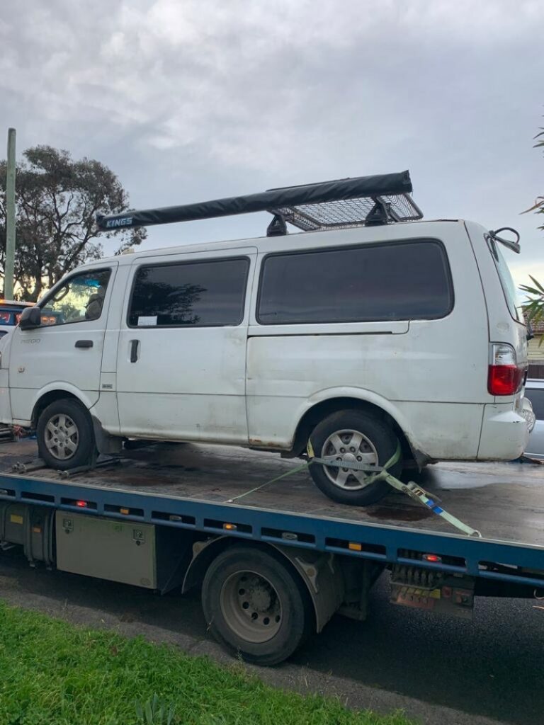 kia-pregio-2004-pascoe vale-3