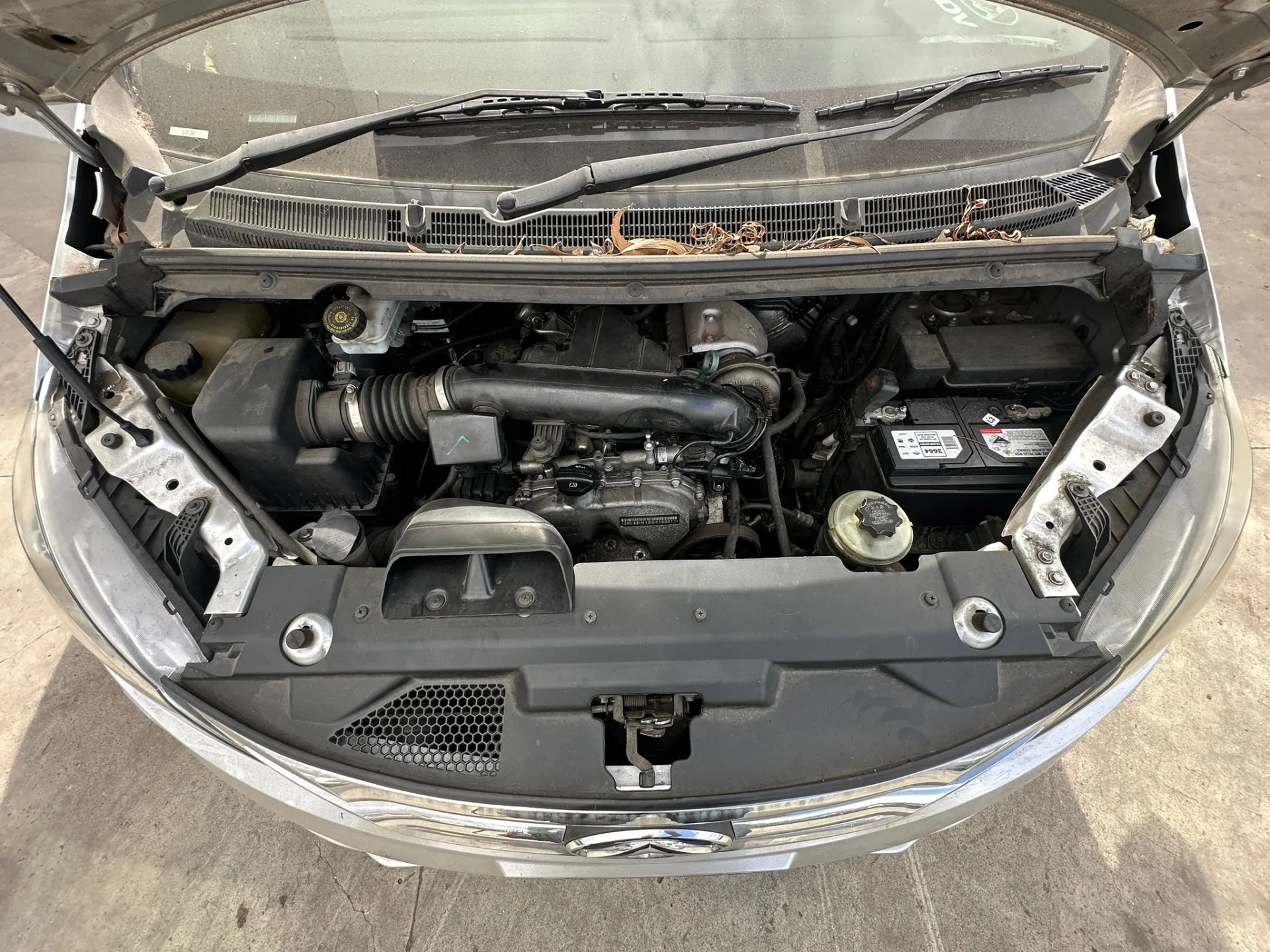 LDV G10 2016 Silver Auto Petrol