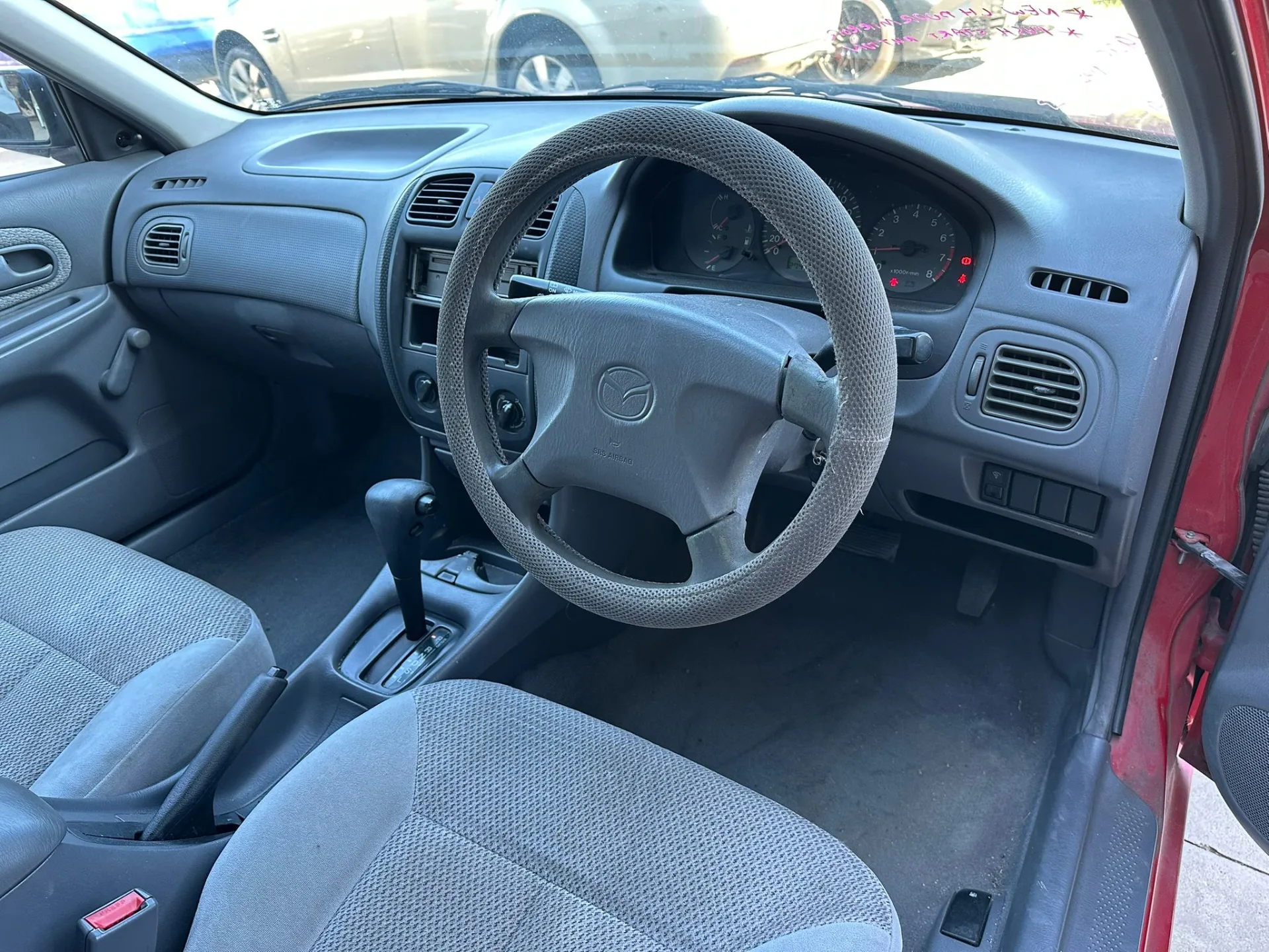 Mazda 323 1998 Auto Petrol