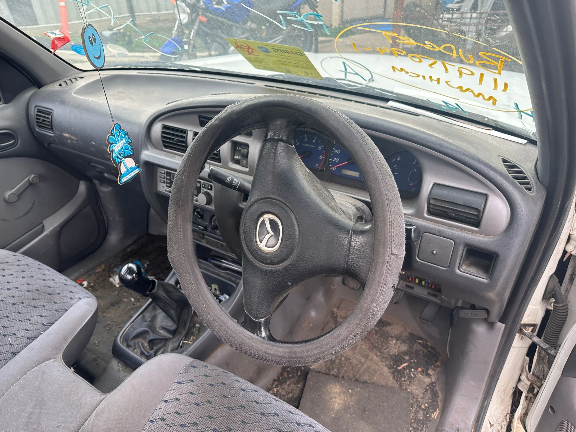 Mazda B2600F 2003 White Manual Petrol