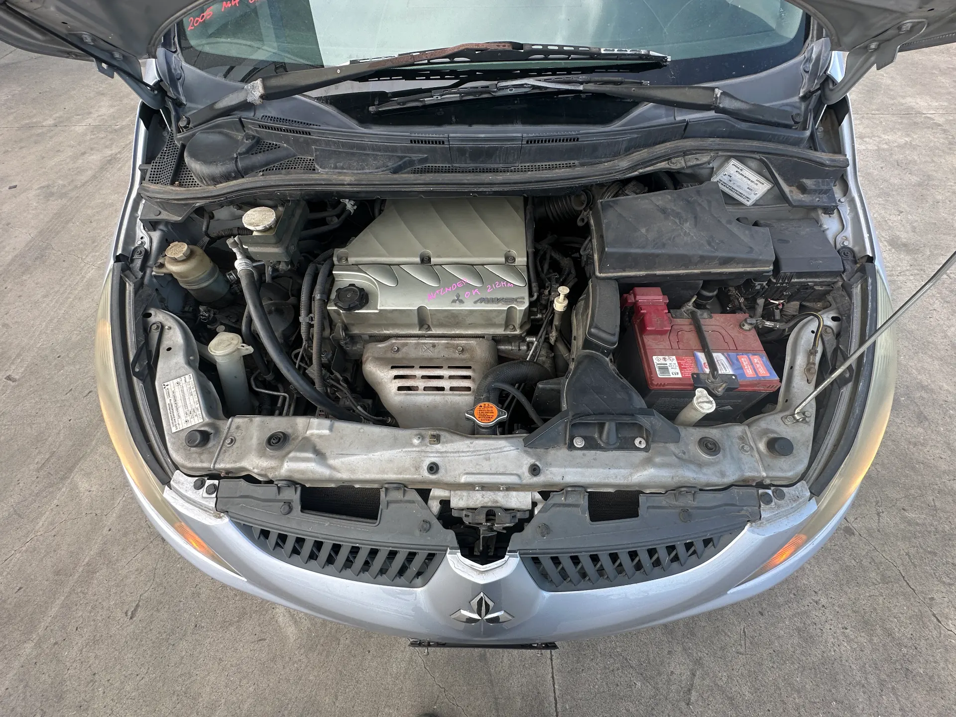 Mitsubishi Grandis 2005 Silver Auto Petrol
