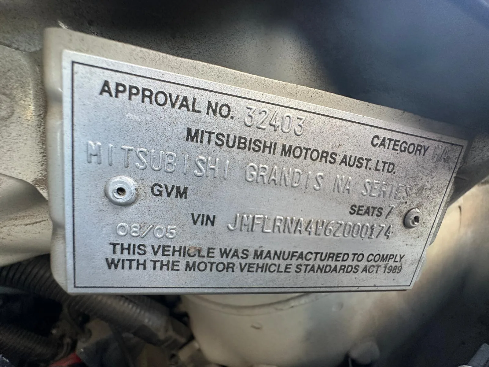 Mitsubishi Grandis 2005 Silver Auto Petrol